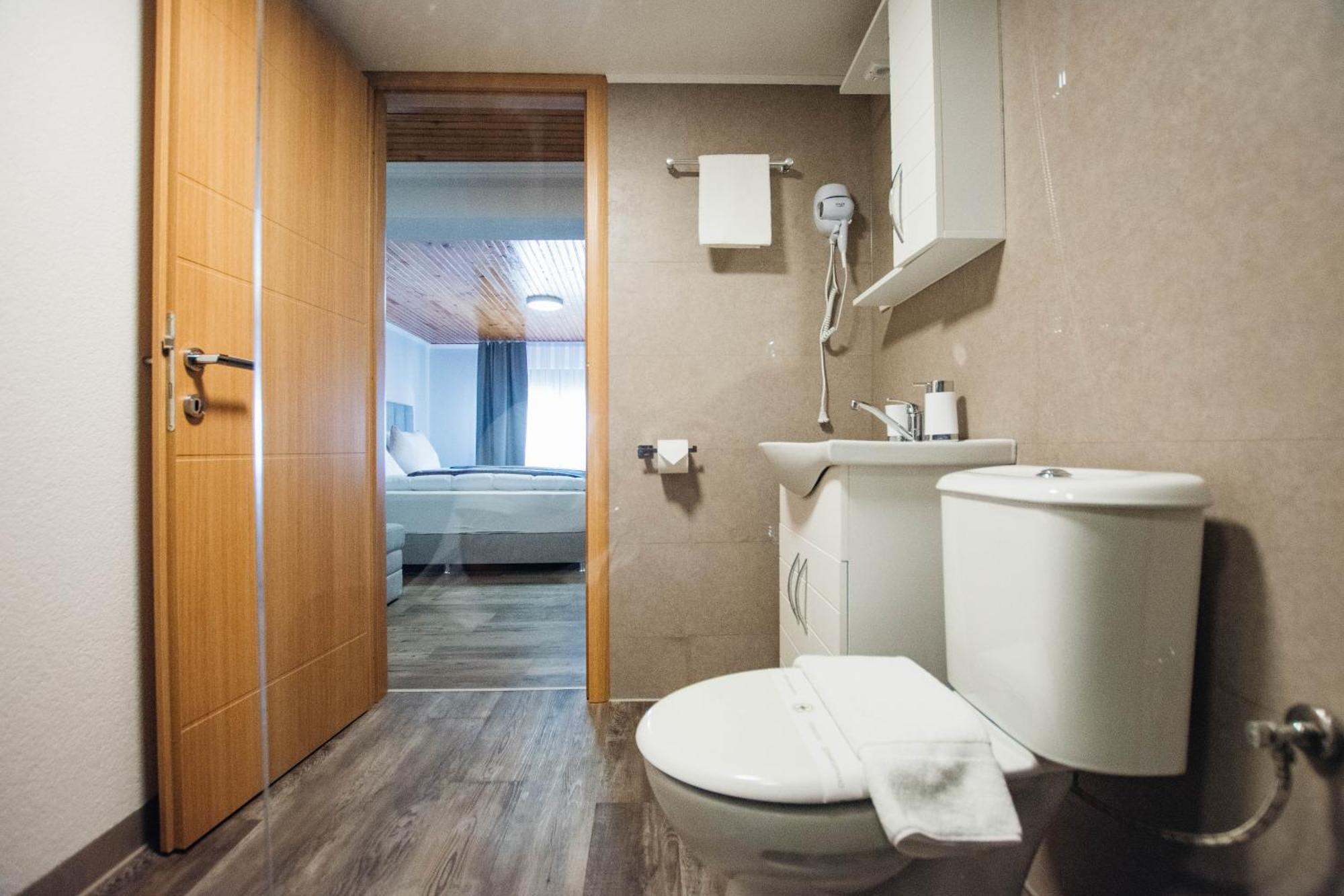 Urban Studio Apartments Strumica Esterno foto